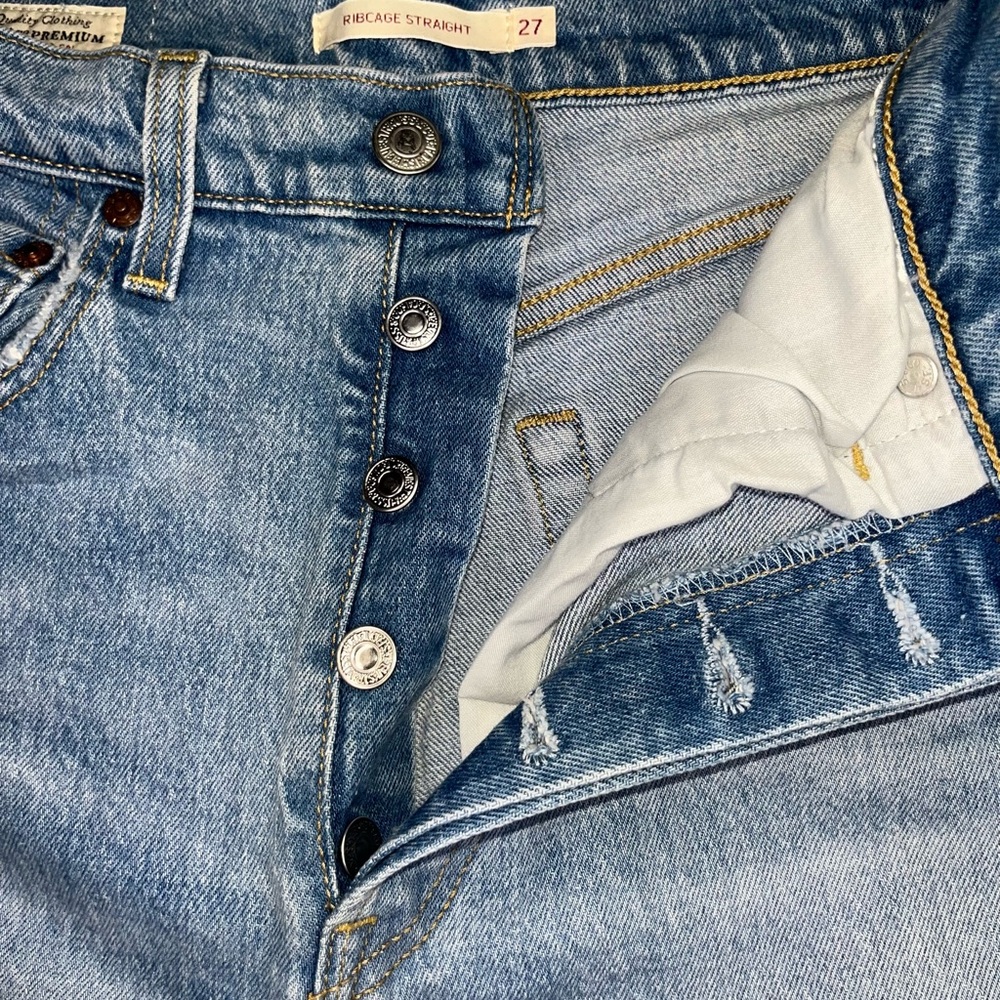 Levi's Ribcage Straight - Picture 5 of 9